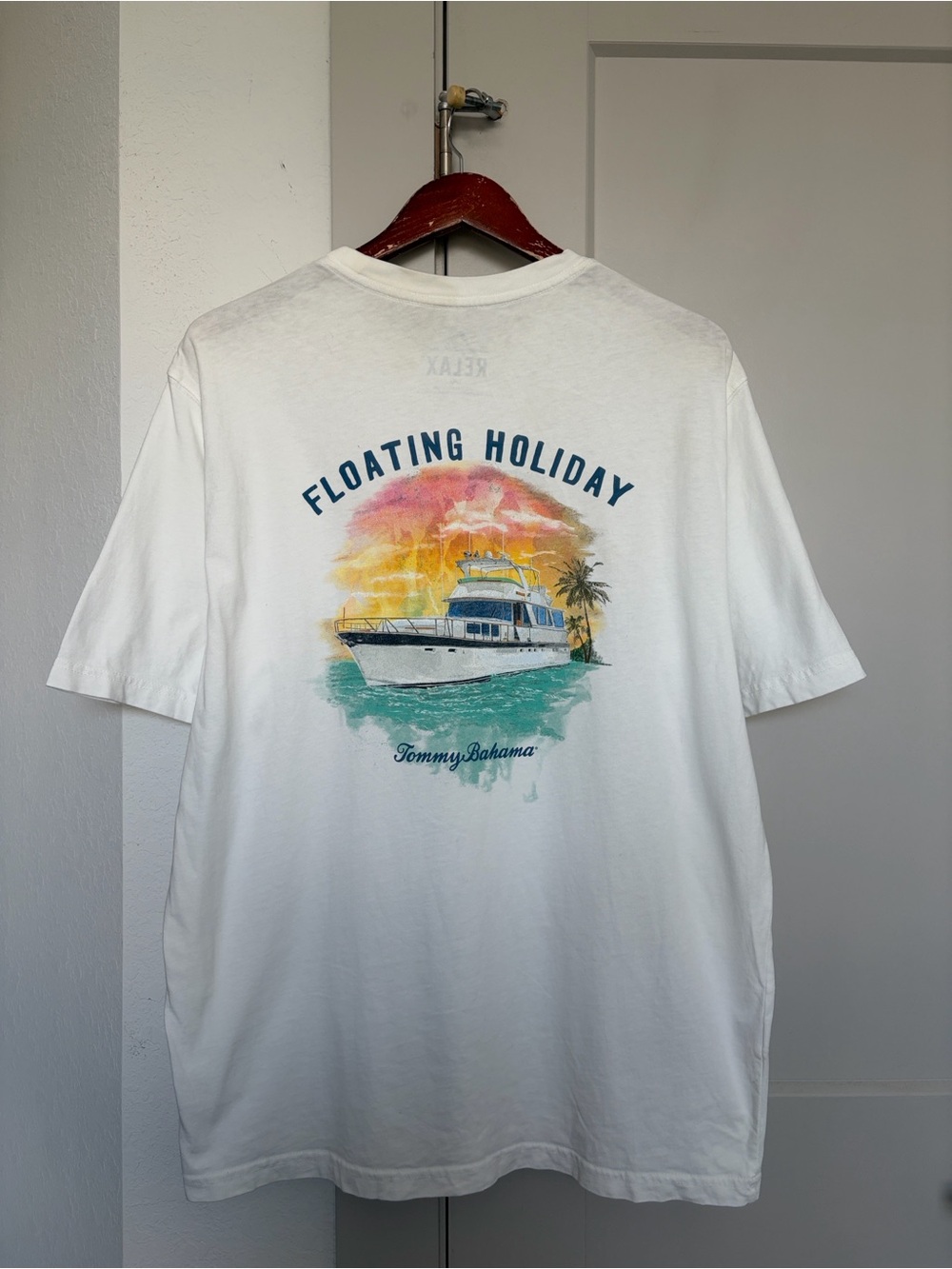 TOMMY BAHAMA FLOATING HOLIDAY YACHT RELAXED FIT T-SHIRT WHITE MEN'S XL
